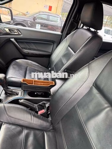 Ford Everest 2018 Tự động 10 cấp Đen Da