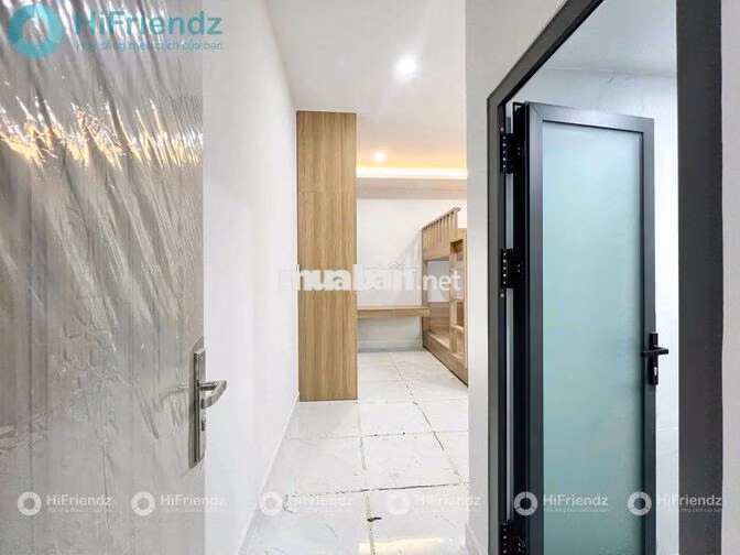 PHÒNG MỚI SIÊU ĐẸP CÓ BAN CÔNG SÁT Q5 có thang máy - FULL NT cao cấp