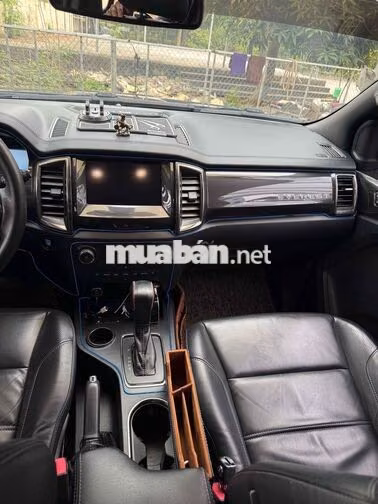 Ford Everest 2018 Tự động 10 cấp Đen Da