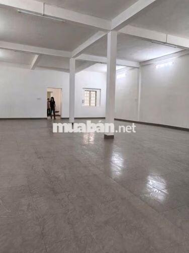 Cho thuê nhà- Mặt tiền gần Hải Thượng Lãn Ông, Q5- 9,2x24m- 4 tấm -8p