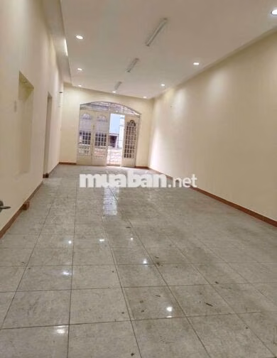 Cho thuê nhà- Mặt tiền gần Hải Thượng Lãn Ông, Q5- 9,2x24m- 4 tấm -8p