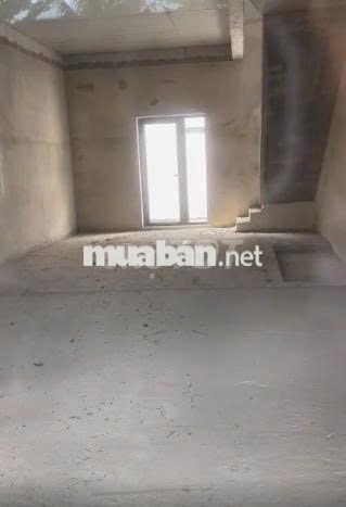 Nhà phố thô nhỏ làm kho chứa đồ giá rẻ tại khu Ashita, Bình Dương, HCM
