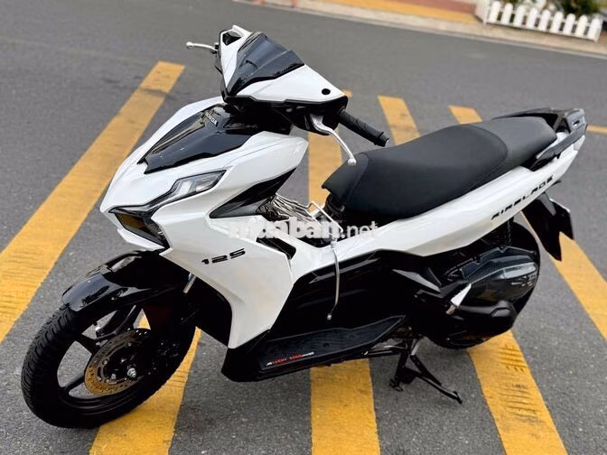 Honda Airblade 125 2022 Trắng đen 18.000km
