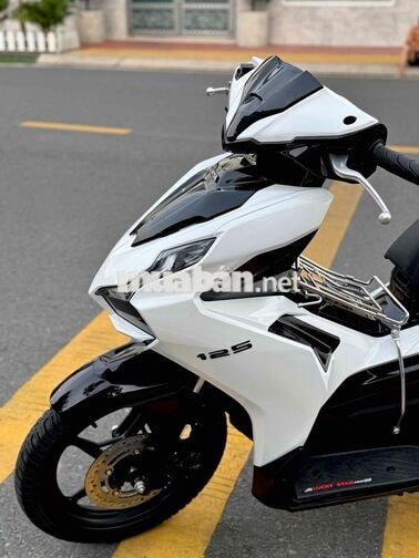 Honda Airblade 125 2022 Trắng đen 18.000km