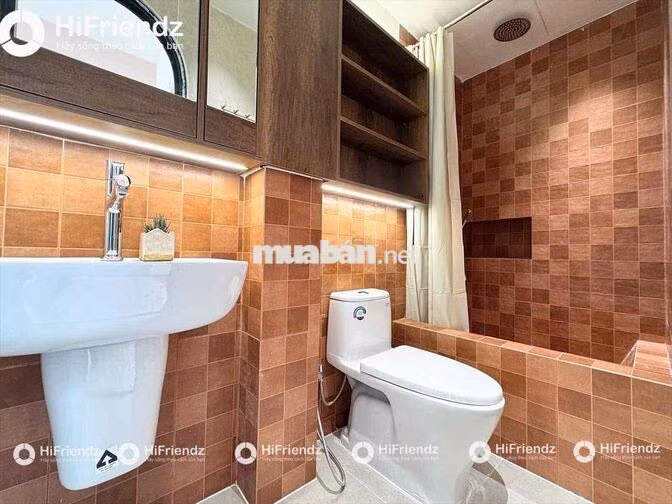 TONE TIỂU THƯ HIỆN ĐẠI SANG TRỌNG 1PN TÁCH BẾP BAN CÔNG