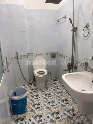 Nhà cho thuê dài hạn DT sàn 218,4 m2