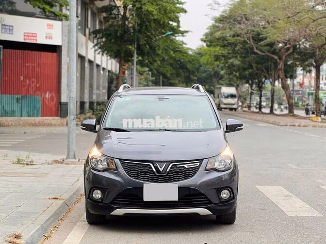 VinFast Fadil Base 2021 đi ít hơn 4vkm, lên đủ đồ