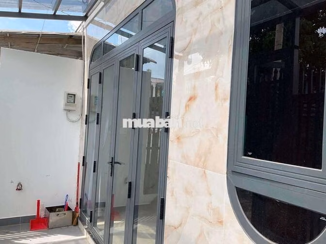 nhà mới 1pn dt 5x11m gần cầu ông đụng hẻm ô tô thông vào ở ngay 