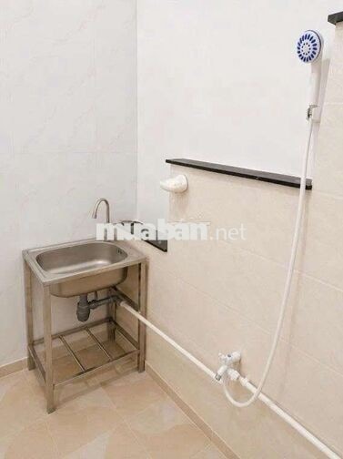 Phòng Studio Tầng 2 Huỳnh Tấn Phát, Q7 – Giờ Giấc Tự Do, Khóa Vân Tay