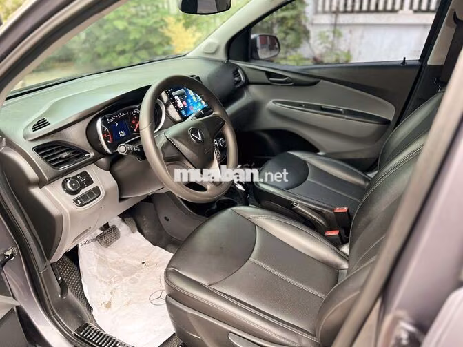 VinFast Fadil Base 2021 đi ít hơn 4vkm, lên đủ đồ