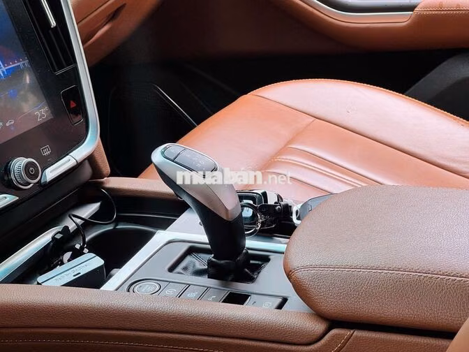 VinFast Lux SA Premium 2020 Đỏ - Bản full -Giá mềm
