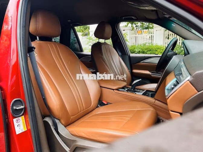 VinFast Lux SA Premium 2020 Đỏ - Bản full -Giá mềm