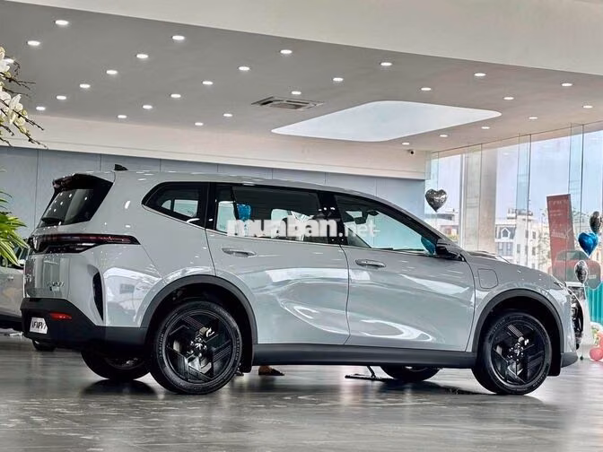 VinFast MPV 7 2026 Giảm giá cực sốc, xe giao ngay