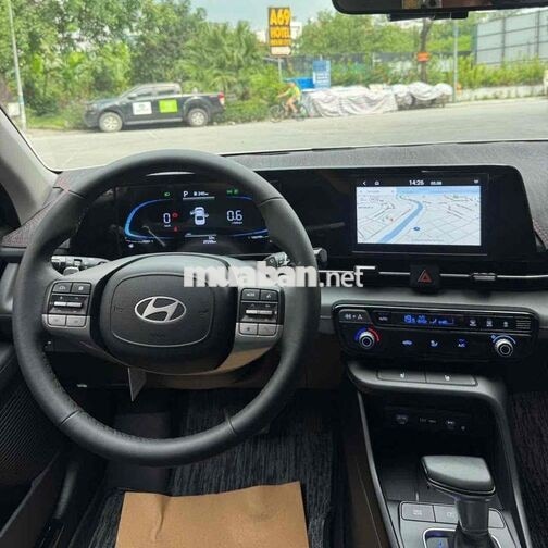 Hyundai Accent 2024 Đỏ 27.000 km