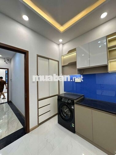 STUDIO BAN CÔNG NGAY HUỲNH TẤN PHÁT SÁT BÊN PHÚ MỸ HƯNG QUẬN 7 4TR9 1P