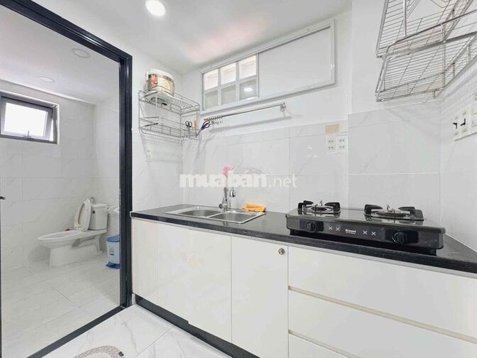 Căn Hộ Studio - 25m2 - Ban Công - Full Nội Thất - Thang Máy-phú nhuận