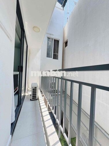Căn Hộ Studio - 25m2 - Ban Công - Full Nội Thất - Thang Máy-phú nhuận