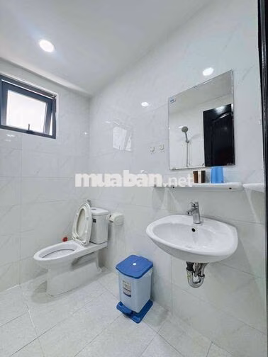 Căn Hộ Studio - 25m2 - Ban Công - Full Nội Thất - Thang Máy-phú nhuận