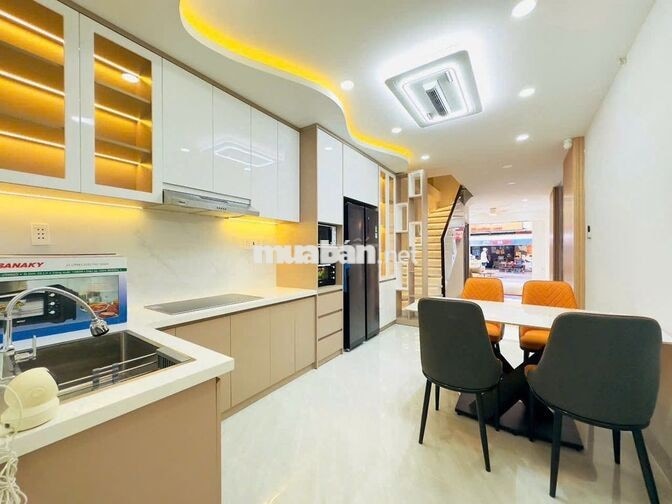 Cho thuê nhà mặt tiền Phan Đăng Lưu, 3 tầng, Full nội thất
