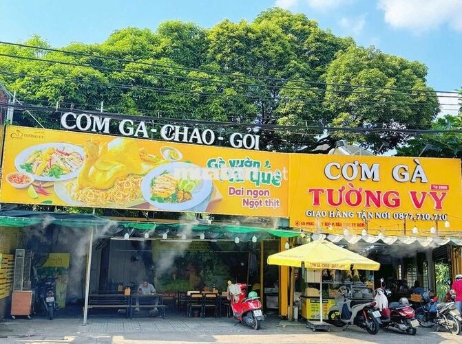 CƠM GÀ TƯỜNG VY TUYỂN PHỤC VỤ📢BAO ĂN Ở+ BXHX, BHYT