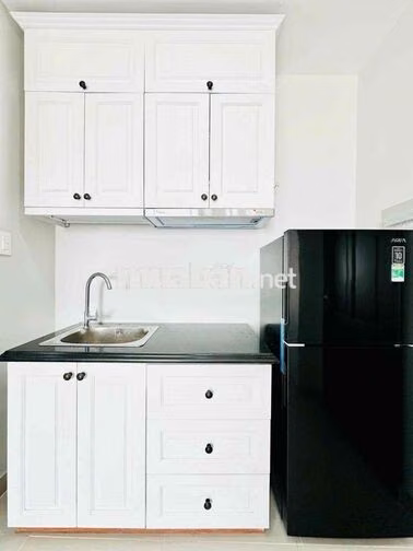 CĂN HỘ BAN CÔNG FULL NT NGAY NGÃ TƯ HÀNG XANH