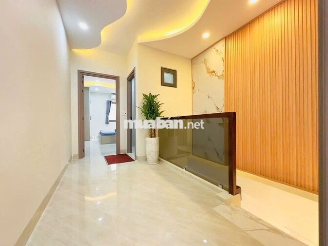 Cho thuê nhà mặt tiền Phan Đăng Lưu, 3 tầng, Full nội thất