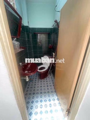Phòng Ban công Nguyễn Thượng Hiền Bình Thạnh