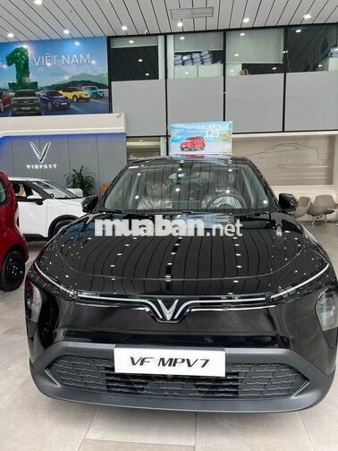 VinFast MPV 7 2026 Giảm giá cực sốc, xe giao ngay
