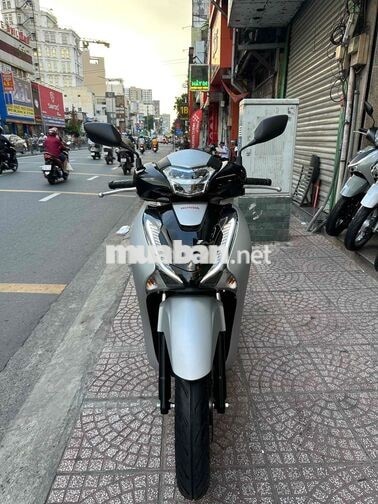 Honda SH 150i ABS 2019 Bạc Nhám BSTP Bao Sang Tên