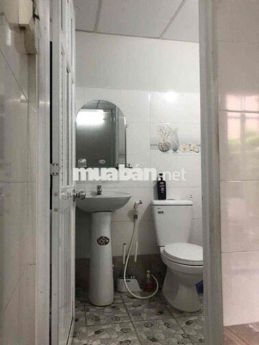 Cho thuê nhà hẻm xe hơi vào tận cửa ngay Emart Phan Huy Ích Gò Vấp