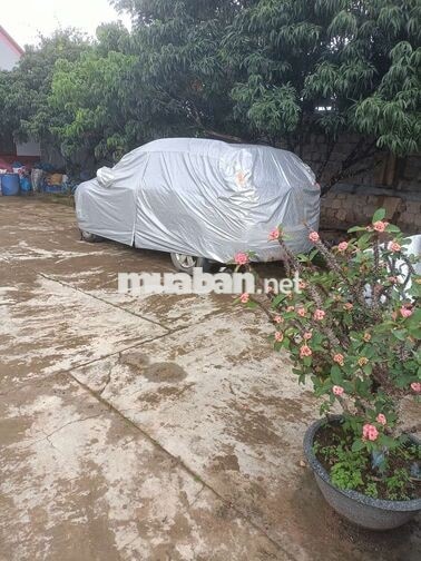 Chevrolet Captiva 7 chỗ số sàn Vàng cát