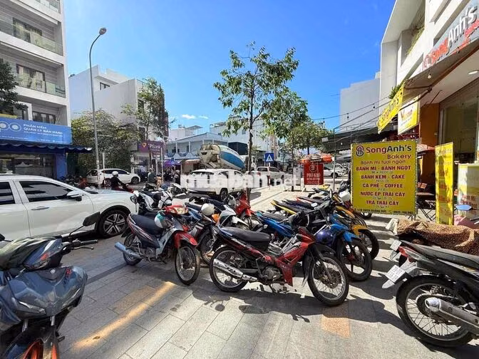 Cho Thuê Shophouse Ct4 VCN Phước Hải Nha Trang Đường Rộng 25m
