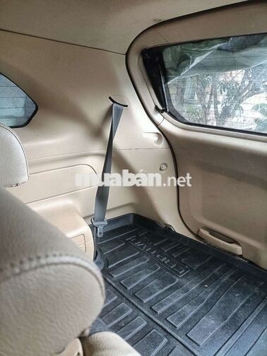 Chevrolet Captiva 7 chỗ số sàn Vàng cát