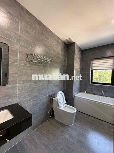 CHO THUÊ BIỆT THỰ GÓI 2 MỸ GIA ĐỐI DIỆN CÔNG VIÊN CHỈ 18TR/THÁNG