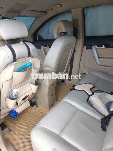 Chevrolet Captiva 7 chỗ số sàn Vàng cát