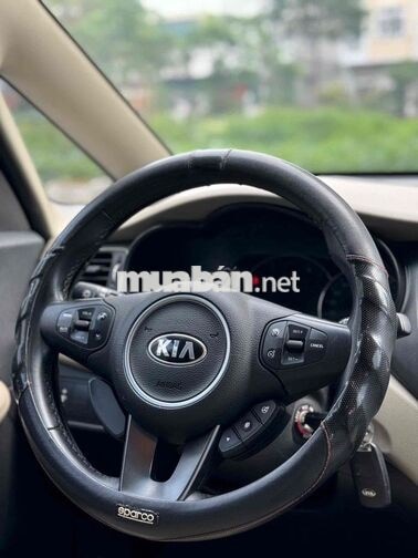 KIA Rondo GAT 2.0 2021 Trắng Tự động