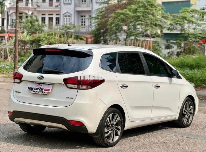 KIA Rondo GAT 2.0 2021 Trắng Tự động