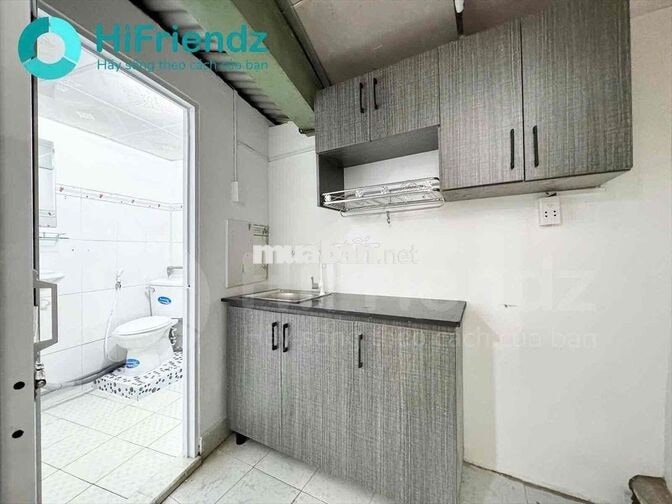PHÒNG GÁC MÁY LẠNH TỦ LẠNH - NGAY PHAN XÍCH LONG