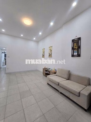 NHÀ 4,5 X 16M GẦN SÂN BAY TÂN SƠN NHẤT