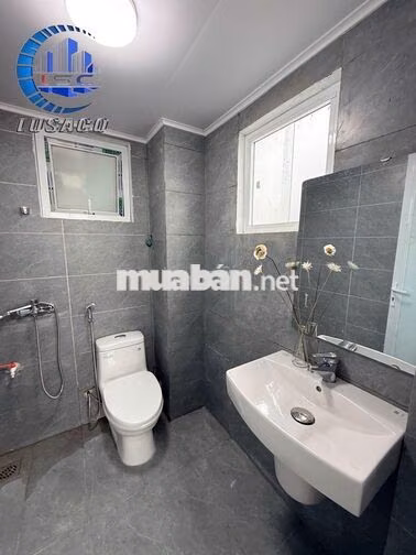 Căn hộ dịch vụ mới ngay 123 Thụy Khuê, Tây Hồ