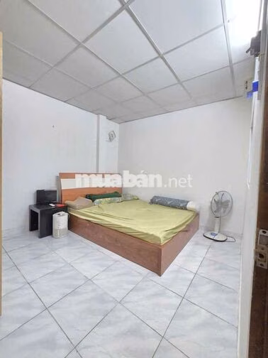 NHÀ 4,5 X 16M GẦN SÂN BAY TÂN SƠN NHẤT