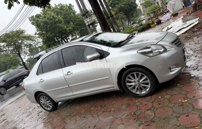 Toyota Vios E Số sàn Bạc