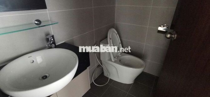 Cho thuê 2pn2wc, 6,3tr trong làng đại học 