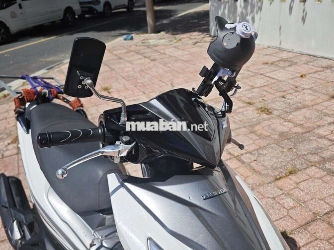 Honda Air Blade 2014 máy êm tặng 2 mũ