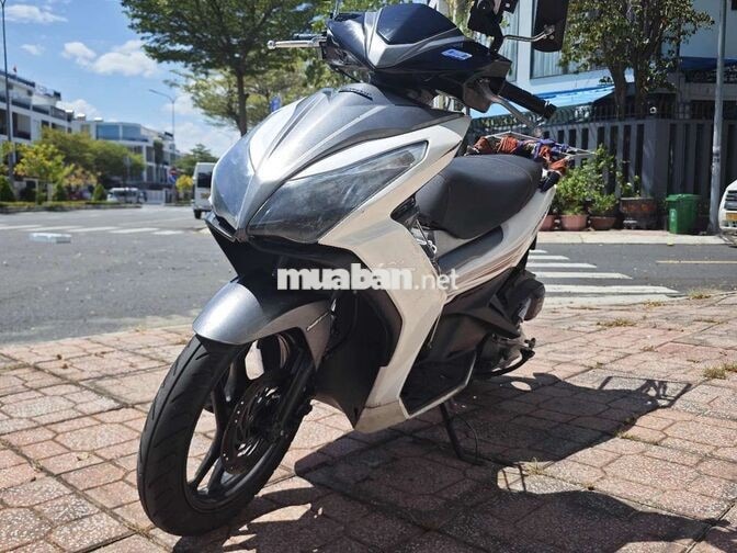 Honda Air Blade 2014 máy êm tặng 2 mũ