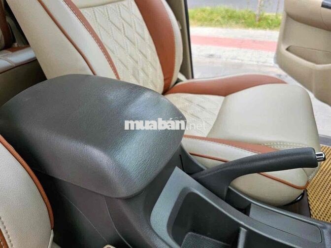 Toyota Fortuner 2.5G faceflit 2012 Số sàn Bạc