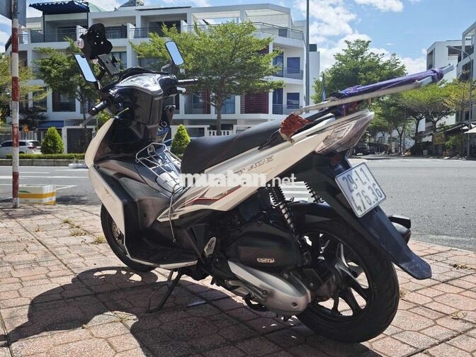 Honda Air Blade 2014 máy êm tặng 2 mũ