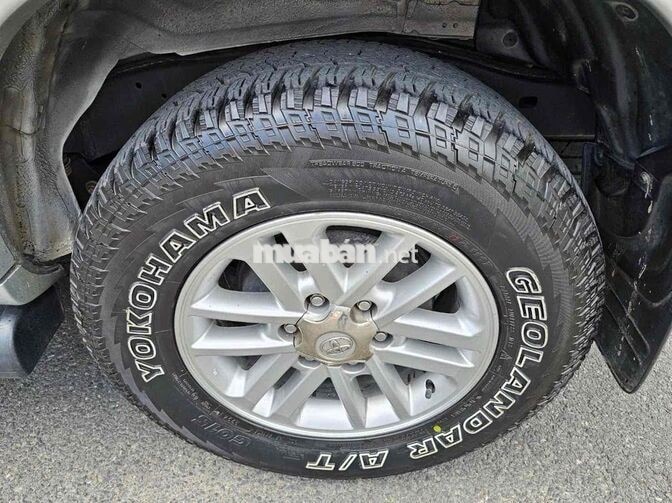 Toyota Fortuner 2.5G faceflit 2012 Số sàn Bạc