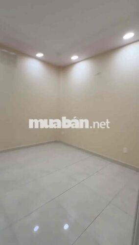 Nhà Hẻm 8M Tân Kỳ Tân Quý.DT: 4M X17m 3Lầu 5PN 4WC 3máy lạnh