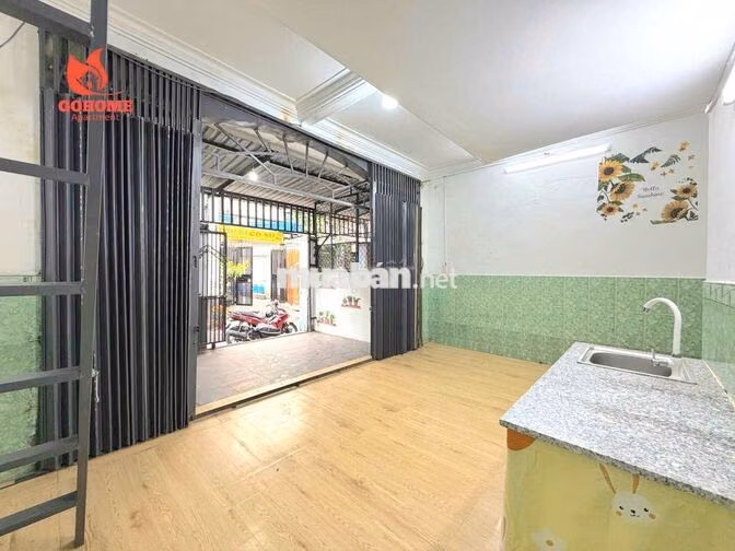 Kiot nhà nguyên căn gác lửng 3tr5 Chợ Lạc Quang